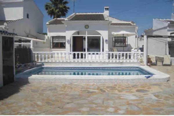 Villa Rhoda with Private Pool, Забронировать  Отели Торревьеха с бассейном, Бассейн