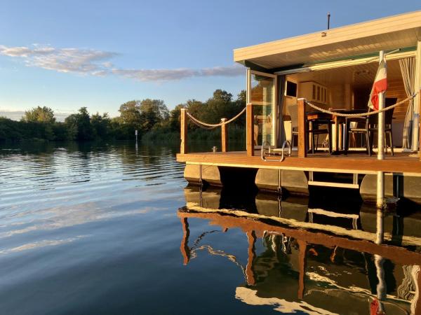 AhoiWerder Hausboot Havelzauber führerscheinfrei, Забронировать  Franzensberg Бранденбург