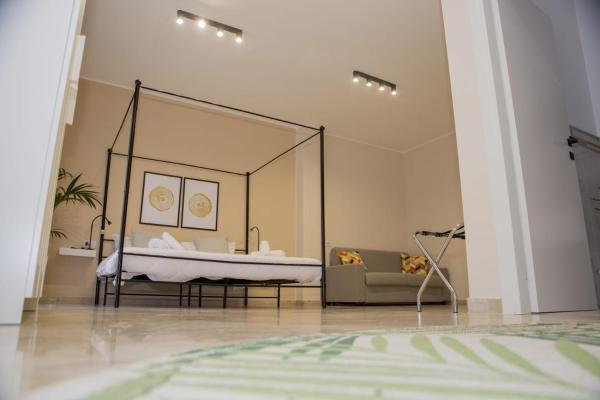 QUINTO APARTMENTS, Забронировать  Бари Bari Province, рядом с Кафедральный собор в Бари