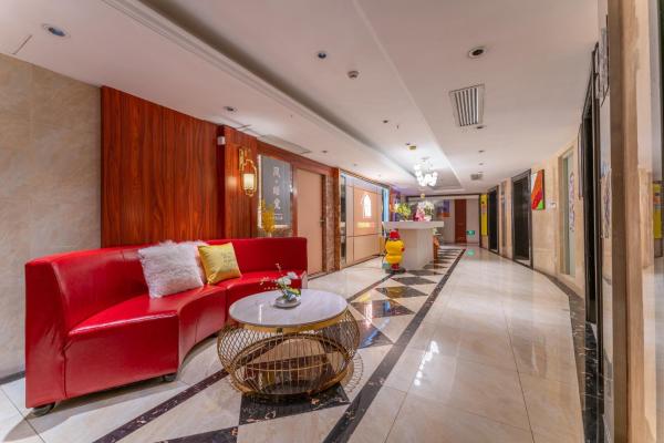 YOYO International Apartment