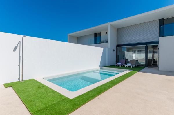 BmyGuest Collection - Meco Sunset & Pool Villa, Забронировать  Отели Costa Azul с бассейном, Бассейн