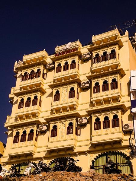 Hotel Mewari Villa PURE VEG