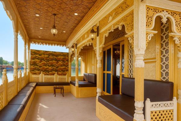 Crown Of India Group Of Houseboats