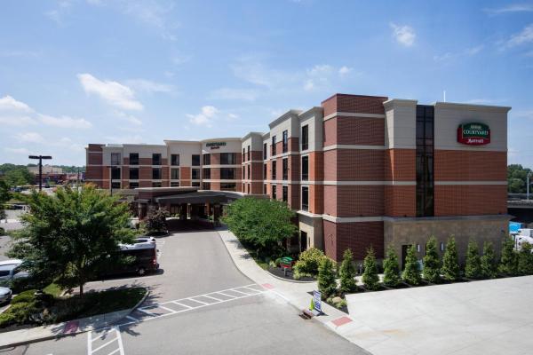 Courtyard by Marriott Cincinnati Midtown/Rookwood, Забронировать Отель Цинциннати штат Огайо