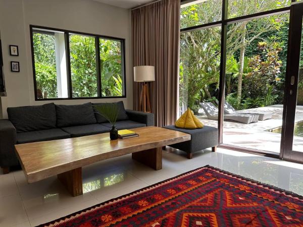 Surf House Santai Villa Balian, Забронировать Отель Отели Табанана с завтраком, Завтраки