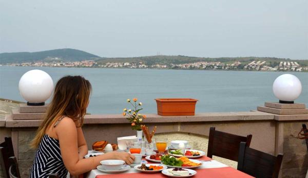 Ayvalık Palas Hotel Айвалык