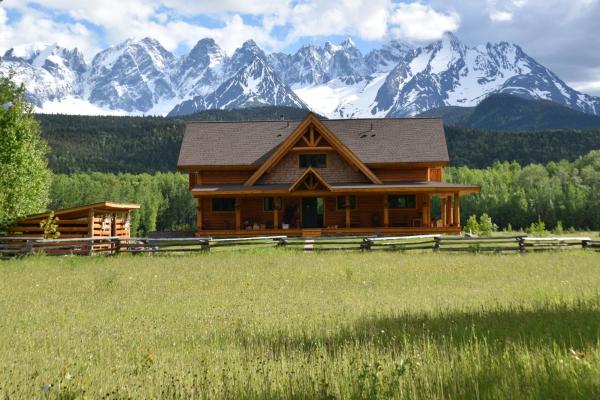 Seven Sisters Mountains House, Забронировать  Китванга Британская Колумбия