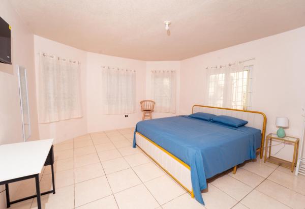 Bell Air Seaview (3 BDRM 3 BATH)