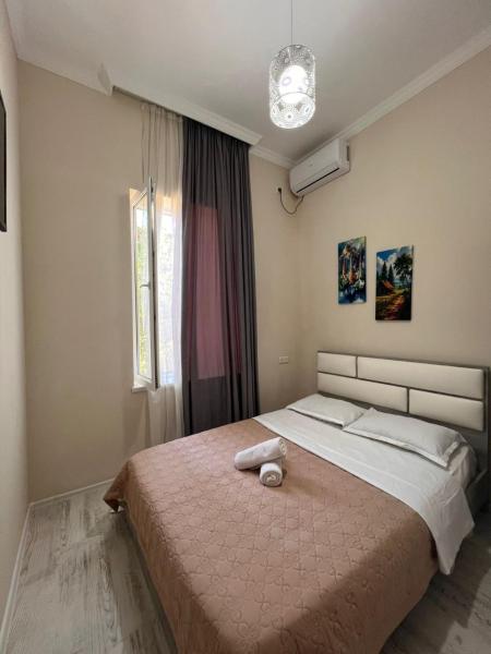 Guesthouse Gamsaxurdia, Забронировать  Недорогие отели Гамарджвеба, недорогие