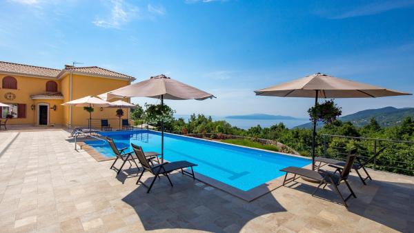 Apartments Villa BV Опатия