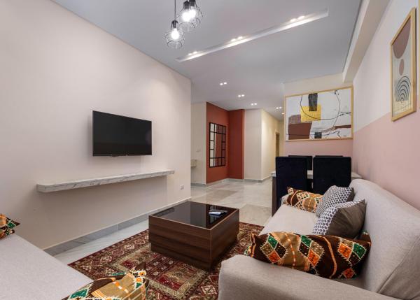 Travelholic 90 Residence