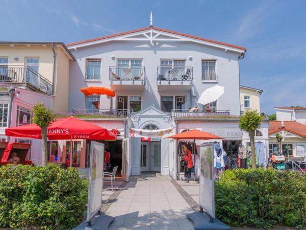 Appartementhaus Strandstraße 32, Забронировать  Отели Кюлунгсборн с парковкой, Парковка