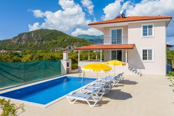Villa Corals, Забронировать  Отели Дальян с парковкой, Парковка