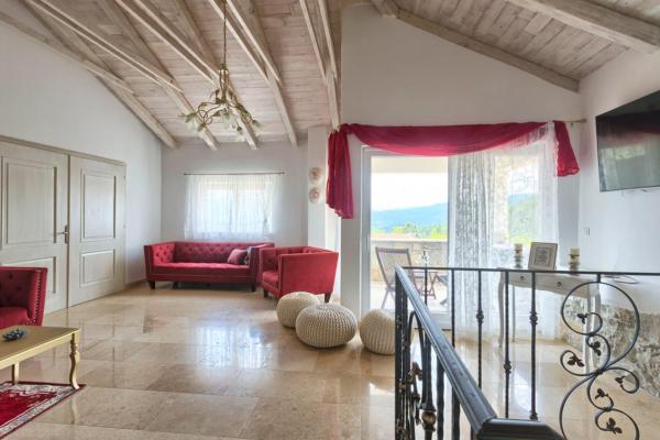 Villa Lapis