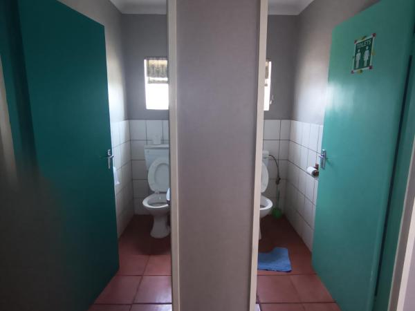 Prime Guest Inn, Забронировать  Бенони Гаутенг, рядом с Парк Уиллоумур