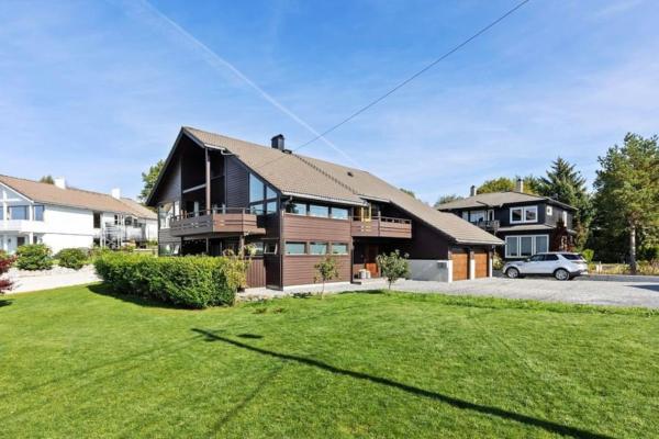 Exclusive Family Villa in Haugesund - Lovely Ocean View, 5 Bedroom, Free parking, Забронировать  Хёугесунн Ругаланн