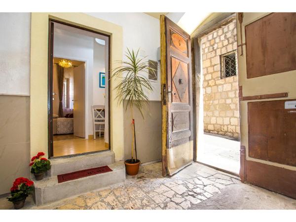 Apartment Divas Split