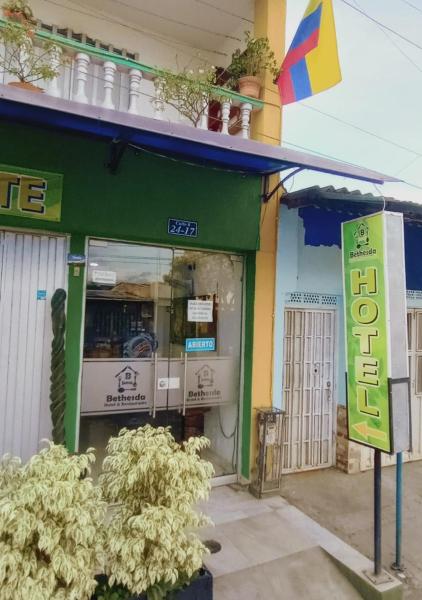 Hotel Bethesda 316 a 822 a 1980, Забронировать  Недорогие отели Агуачика, недорогие