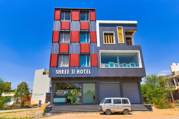 Fabhotel Shree Ji