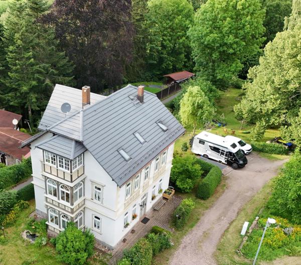 Ferienwohnung im Kunst- und Logierhaus Villa Ihler, Забронировать  Луизенталь Тюрингенский лес