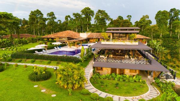 Hotel El Cielo en la Tierra, Забронировать  Отели Алькала с бассейном, Бассейн
