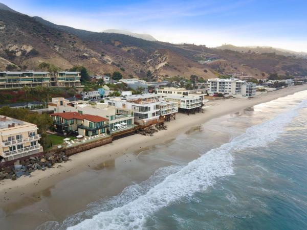 Malibu Sand by Stay Awhile Villas, Забронировать  Малибу 