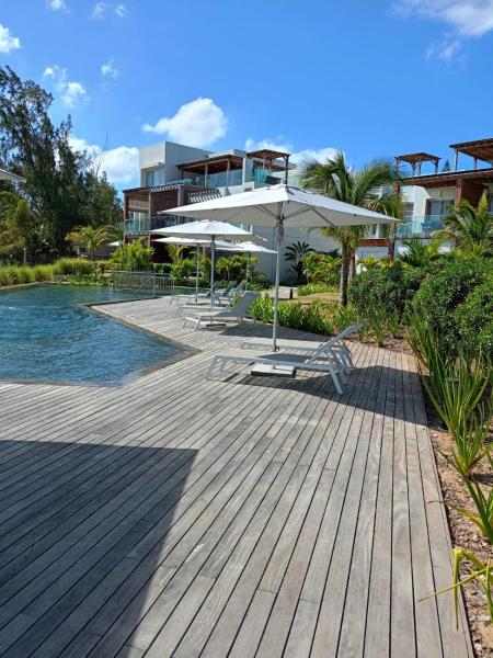 AH-10 - Luxury 3 BR Beach Apartment in typical island village by Althea, Забронировать  Пуант-о-Пиман Северное побережье Маврикия, рядом с Mauritius Aquarium