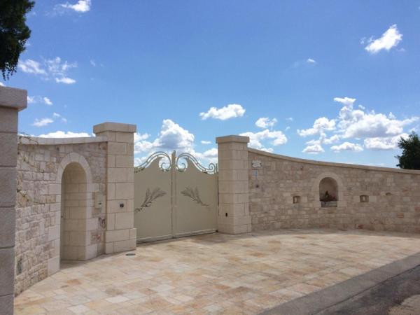 VILLA KARMEL Valle d'Itria, Забронировать  Отели в центре Чистернино, в центре