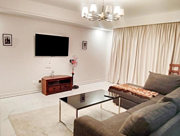 All Ensuite Spacious Apartment with Parkview JKIA SGR, Забронировать  Отели Шёкимау с бассейном, Бассейн