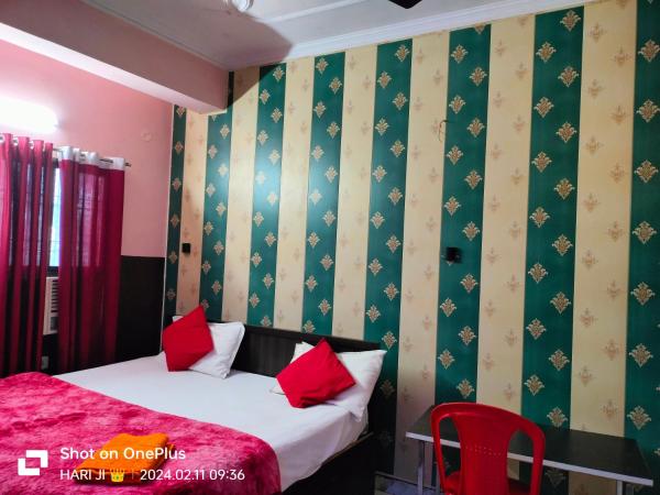 Shri Hari Residency by OYO Rooms