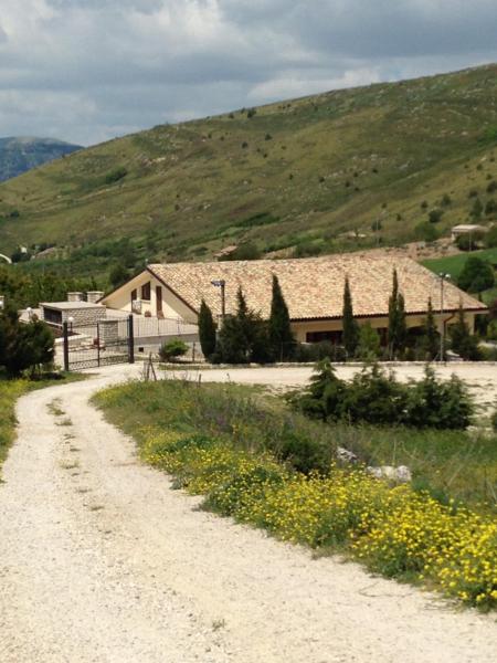 Agriturismo Serra Moneta, Забронировать  Санто-Стефано-Квисквина Сицилия