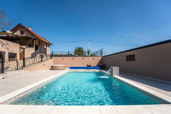 Holiday home Villa Antique, Забронировать  Бьеловар Беловарско-Билогорская жупания