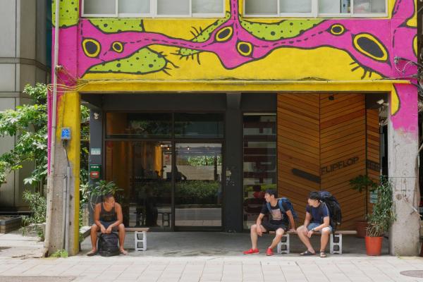 Flip Flop Hostel - Main Station