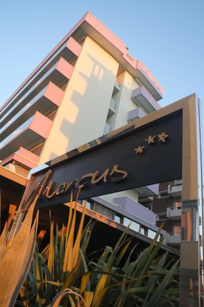 Hotel Marcus