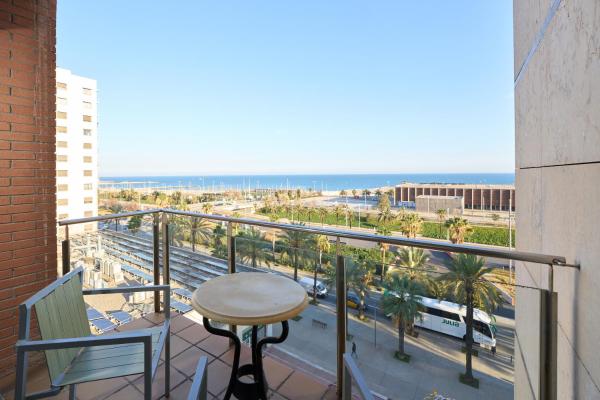 Отель Сatalonia Barcelona Beach