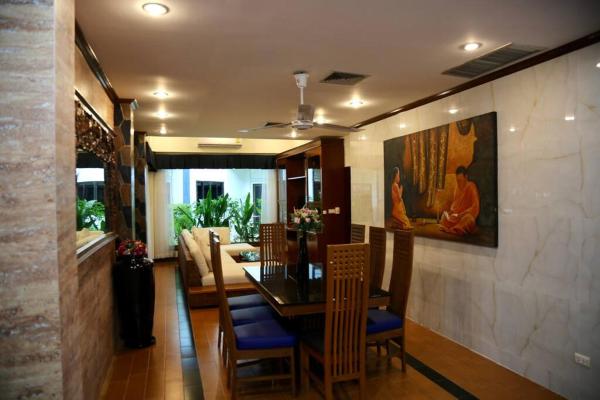 4-5 bedroom Villa At Kamala Beach, Pool