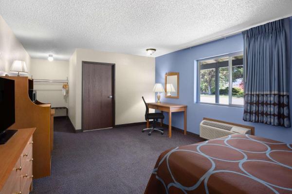 Super 8 by Wyndham Susanville, Забронировать Отель Сузанвилл Калифорния