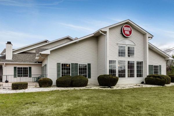 Econo Lodge Inn & Suites Dickson