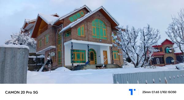 The Himalayan Inn homestay, Забронировать  Гульмарг Jammu & Kashmir Ski