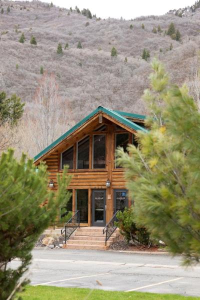 Alaskan Inn