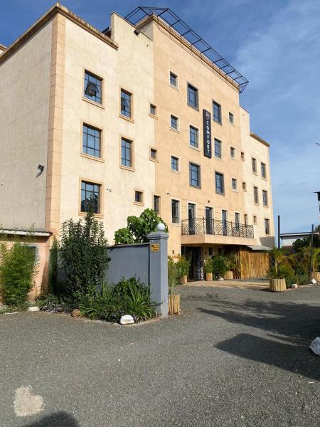 COMFORT E SUITES, Забронировать  Найроби Кения