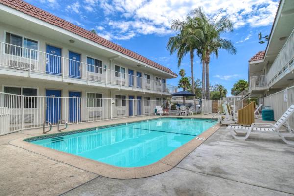 Motel 6-Costa Mesa, CA
