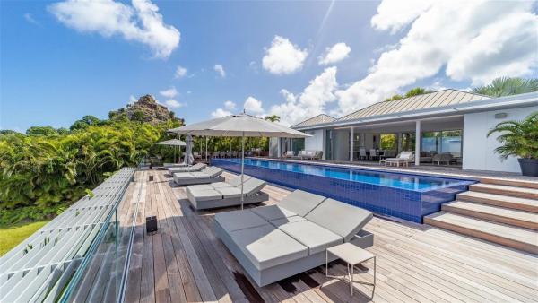 Luxurious Oceanfront Villa in Anse Des Cayes, Забронировать  Анс-де-Кай Сен-Бартелеми