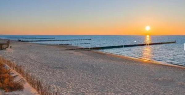 Uroczy kemping z tarasem, Забронировать Кемпинг Устроне-Морске Kolobrzeg Region