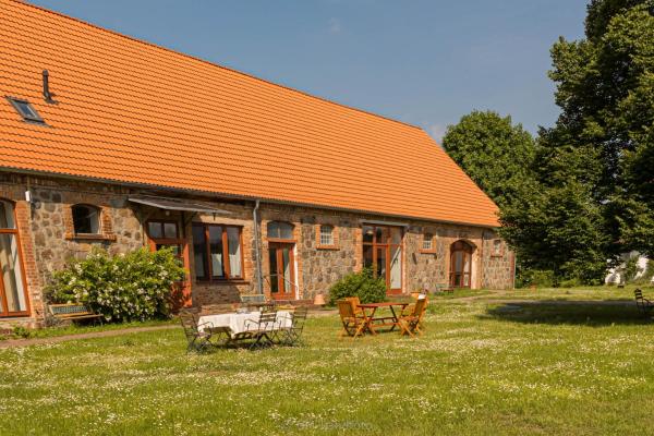 Ferienwohnungen Hof Luisenau, Забронировать  Теммен-Рингенвальде Uckermark