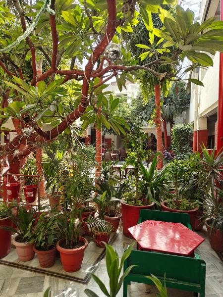 HOTEL TOURIST REST HOUSE Agra, Забронировать Отель Агра штат Уттар-Прадеш