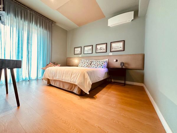 B&B Donna Ca\, Забронировать  Отели в центре Тропеа, в центре