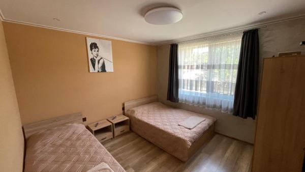 Edelvais1 Еделвайс1, Забронировать  Chukovezer София