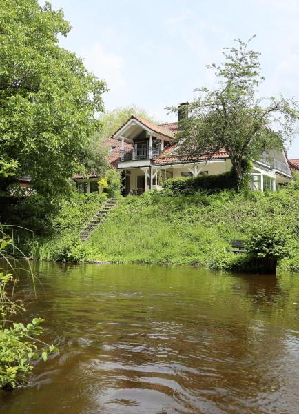 Unique Luxury Villa 22 min to Munich 290m2 Pool Sauna, Забронировать  Гаутинг Верхняя Бавария