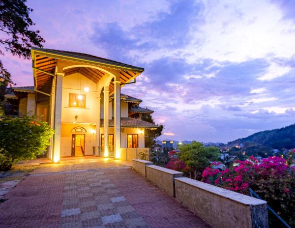 Starry Boutique, Забронировать  Недорогие отели Округа Галле, недорогие